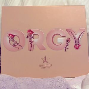 Jeffree star cosmetics orgy palette